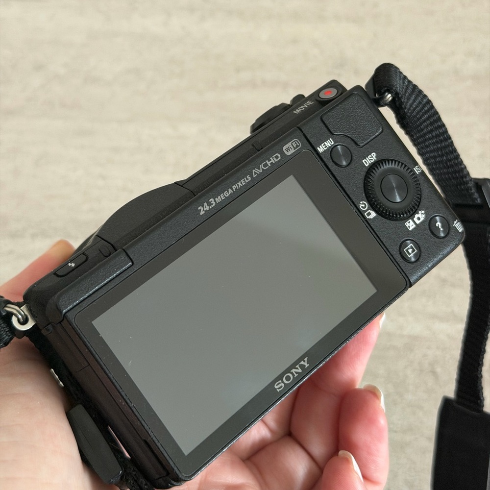 Sony Alpha a5100 camera - Picture 4 of 15